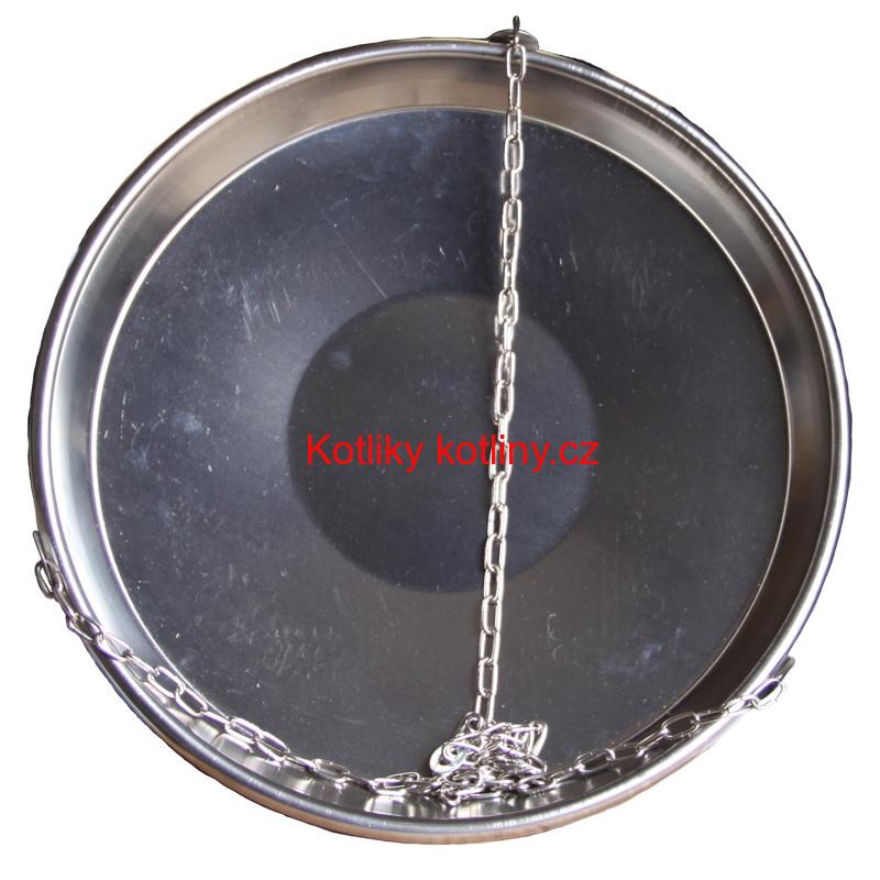 Grilovací pánev s řetízkem