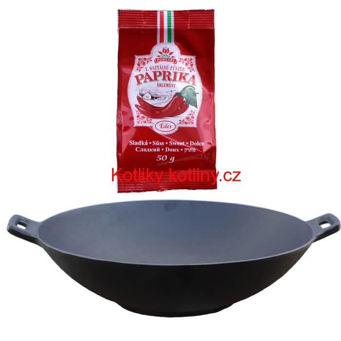 Litinový wok 36 cm + sladká paprika 50 g