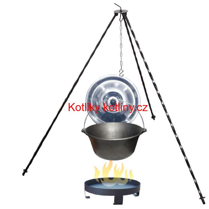 Litinový kotlík 7,2 L + nerezová poklice  + trojnožka 1,2 m + ohniště 36 cm